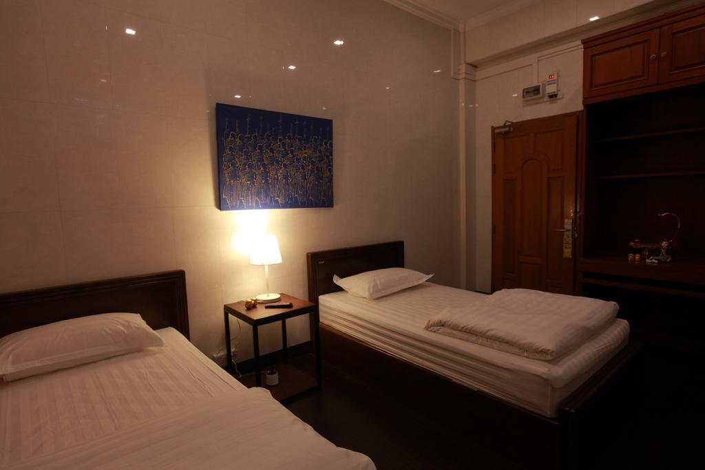 Four Rivers B&B Mandalay Exterior foto
